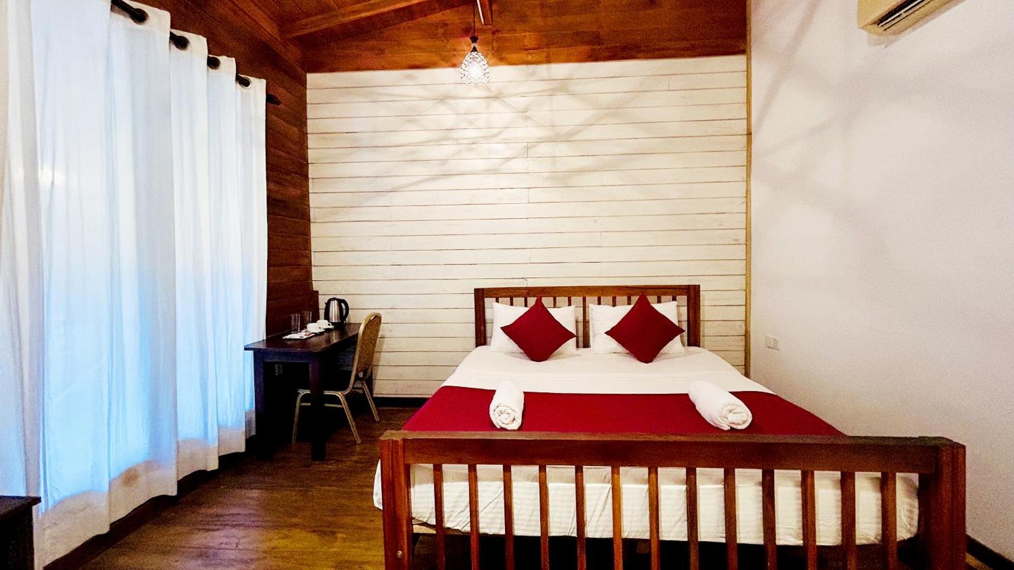 Wood Lodge มิริสซา ภายนอก รูปภาพ