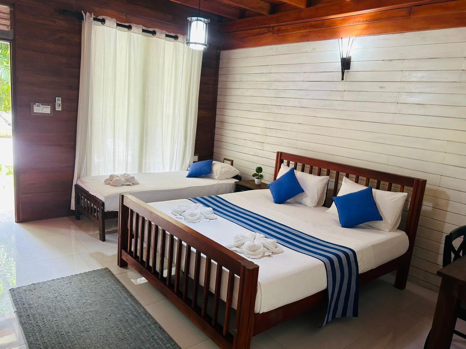Wood Lodge มิริสซา ภายนอก รูปภาพ